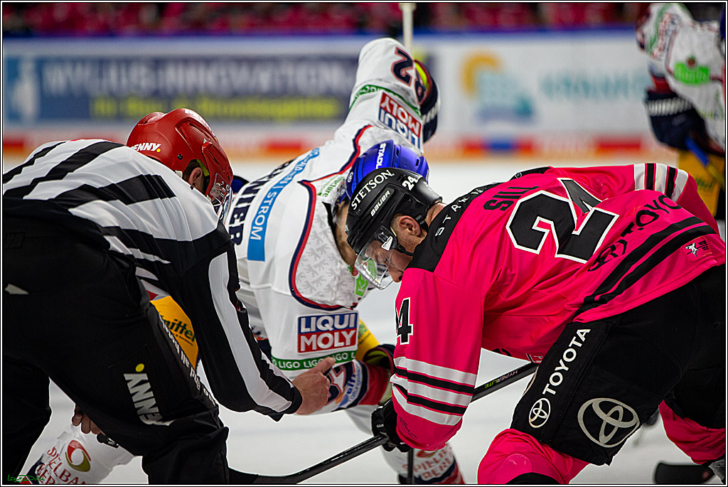 PENNY DEL; Koelner Haie- Eisbaeren Berlin; Koeln, 16.10.2022